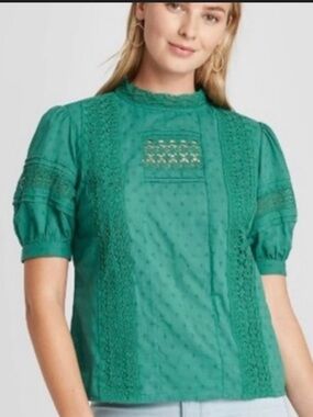 Universal Thread Puff Sleeve Lace Eyelet